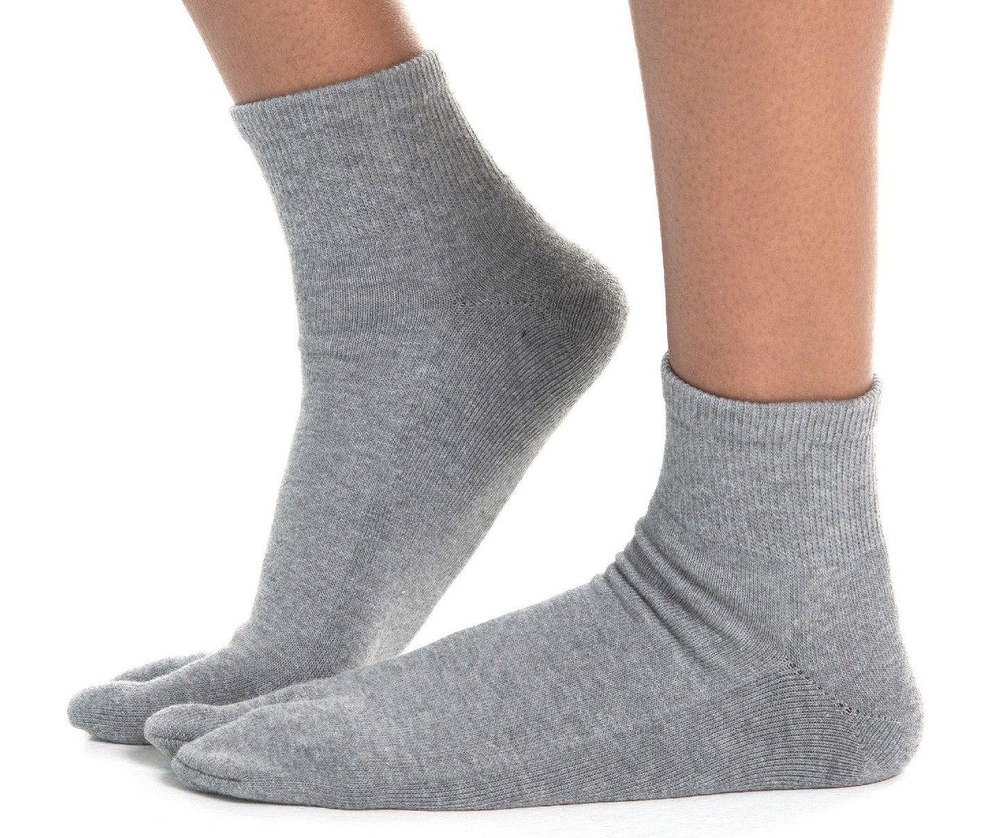 V-Toe Athletic Split-Toe Tabi Socks Thicker Mini Quarter Crew in Black, White or Gray
